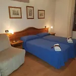 Ristorante Pizzeria Al מלון Valstagna
